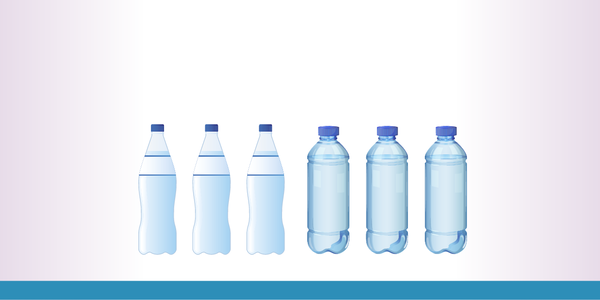 Wasser in kleinen flaschen